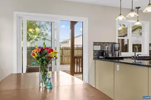 302 NW 11th St, Charlottesville, VA 22903 - Photo 18
