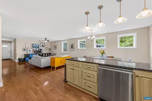 302 NW 11th St, Charlottesville, VA 22903 - Photo 30