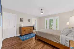 302 NW 11th St, Charlottesville, VA 22903 - Photo 2