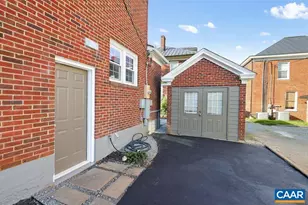 809 E Jefferson St, Charlottesville, VA 22902 - Photo 50