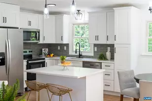 2208 Banbury St, Charlottesville, VA 22901 - Photo 14