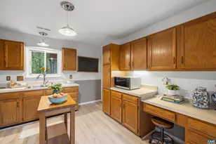 1621 Shady Grove Ct, Charlottesville, VA 22902 - Photo 16