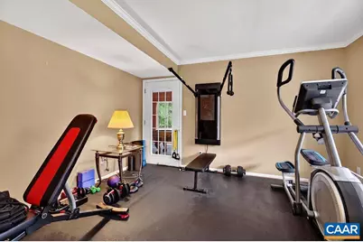 1300 West Leigh Dr, Charlottesville, VA 22901 - Photo 10