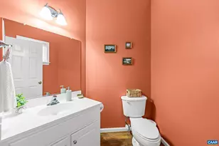 1111 Somer Chase Ct, Charlottesville, VA 22911 - Photo 4