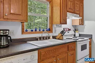 2 Dogwood Ln, Nellysford, VA 22958 - Photo 8