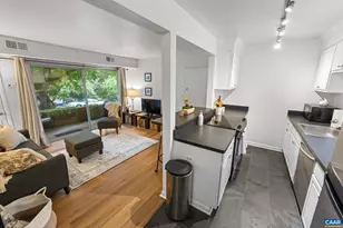 1800 Jefferson Park Ave, Charlottesville, VA 22903 - Photo 4