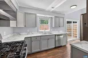 1536 Minor Ridge Ct, Charlottesville, VA 22901 - Photo 6