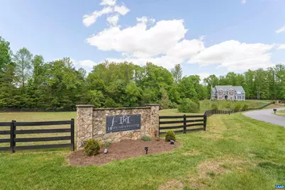 421 Houndstooth Ct, Charlottesville, VA 22901 - Photo 2