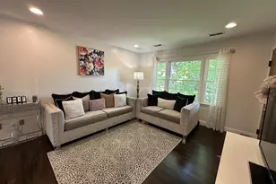 2412 Barracks Pl, Charlottesville, VA 22901 - Photo 4