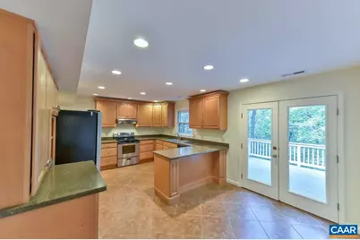 1012 Wildmere Pl, Charlottesville, VA 22901 - Photo 12