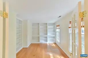 1012 Wildmere Pl, Charlottesville, VA 22901 - Photo 4