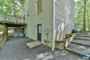1012 Wildmere Pl, Charlottesville, VA 22901 - Photo 48