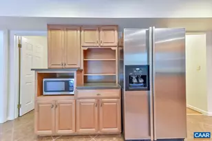 1012 Wildmere Pl, Charlottesville, VA 22901 - Photo 10