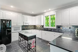 912 King William Dr, Charlottesville, VA 22901 - Photo 14