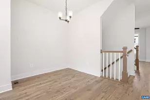 302 Flint Dr, Charlottesville, VA 22903 - Photo 6