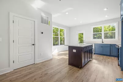 302 Flint Dr, Charlottesville, VA 22903 - Photo 8