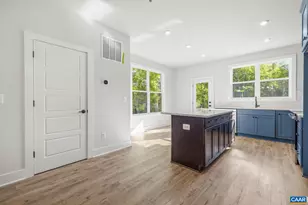 302 Flint Dr, Charlottesville, VA 22903 - Photo 8