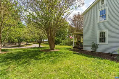 418 James River Rd, Scottsville, VA 24590 - Photo 32
