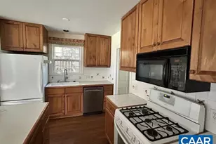 1618 Oxford Rd, Charlottesville, VA 22903 - Photo 14
