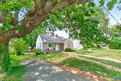1023 Forest Hills Ave, Charlottesville, VA 22903 - Photo 2