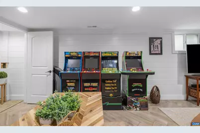 134 W Park Dr, Charlottesville, VA 22901 - Photo 50