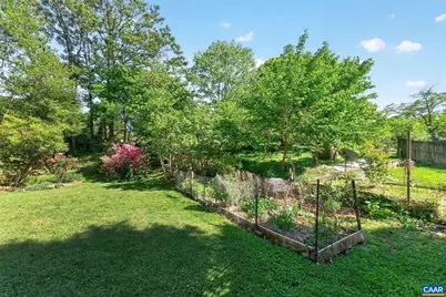 518 NE 8th St, Charlottesville, VA 22902 - Photo 48