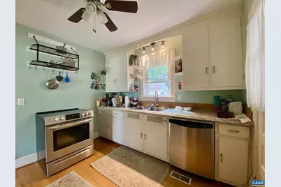 210 W Gordon Ave, Gordonsville, VA 22942 - Photo 6