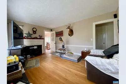 210 W Gordon Ave, Gordonsville, VA 22942 - Photo 4