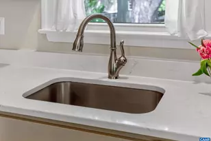 607 Monticello Ave, Charlottesville, VA 22902 - Photo 10
