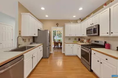 1086 Olympia Dr, Charlottesville, VA 22911 - Photo 10
