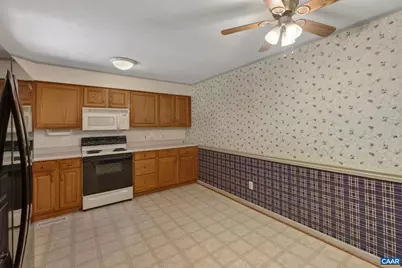 1333 Auburn Dr, Charlottesville, VA 22902 - Photo 12