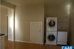 1122 E Market St, Charlottesville, VA 22902 - Photo 6