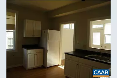 1122 E Market St #A, Charlottesville, VA 22902 - Photo 2