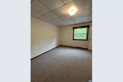 1127 Round Hill Dr, Charlottesville, VA 22901 - Photo 10