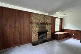 1127 Round Hill Dr, Charlottesville, VA 22901 - Photo 6