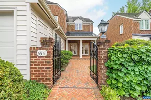 555 Dryden Pl, Charlottesville, VA 22903 - Photo 2
