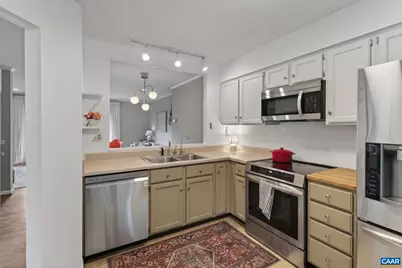 1247 Maple View Dr, Charlottesville, VA 22902 - Photo 8