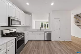 1037 Somer Chase Ct, Charlottesville, VA 22911 - Photo 8