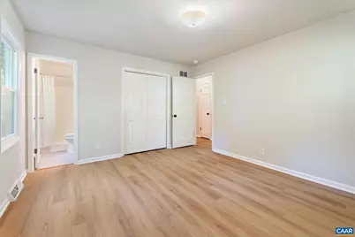 309 Crestfield Ct, Charlottesville, VA 22911 - Photo 18