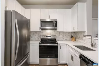 270 Riverbend Dr #2E, Charlottesville, VA 22911 - Photo 8