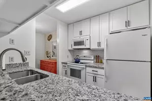 324 S Pantops Dr, Charlottesville, VA 22911 - Photo 16