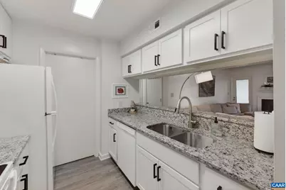 324 South Pantops Dr, Charlottesville, VA 22911 - Photo 10