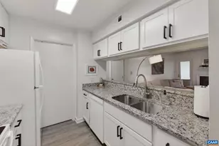 324 S Pantops Dr, Charlottesville, VA 22911 - Photo 10