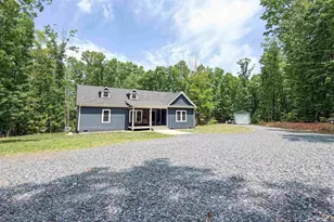 1387 Spreading Oak Rd, Arvonia, VA 23004 - Photo 2