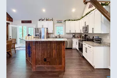 1387 Spreading Oak Rd, Arvonia, VA 23004 - Photo 6