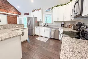 1387 Spreading Oak Rd, Arvonia, VA 23004 - Photo 8