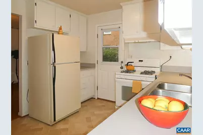 1502 Trailridge Rd, Charlottesville, VA 22903 - Photo 12