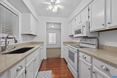 1250 Maple View Dr, Charlottesville, VA 22902 - Photo 8