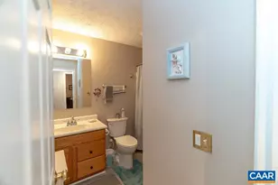 2851 Martin Kings Rd, Scottsville, VA 24590 - Photo 10