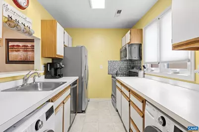 1638 Garden Ct, Charlottesville, VA 22901 - Photo 6